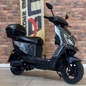 Електроскутер Corso Condor CD-901827 1500W, LiFePO4 72V/30Ah, швидкість до 60 км/год, запас ходу 105 км
