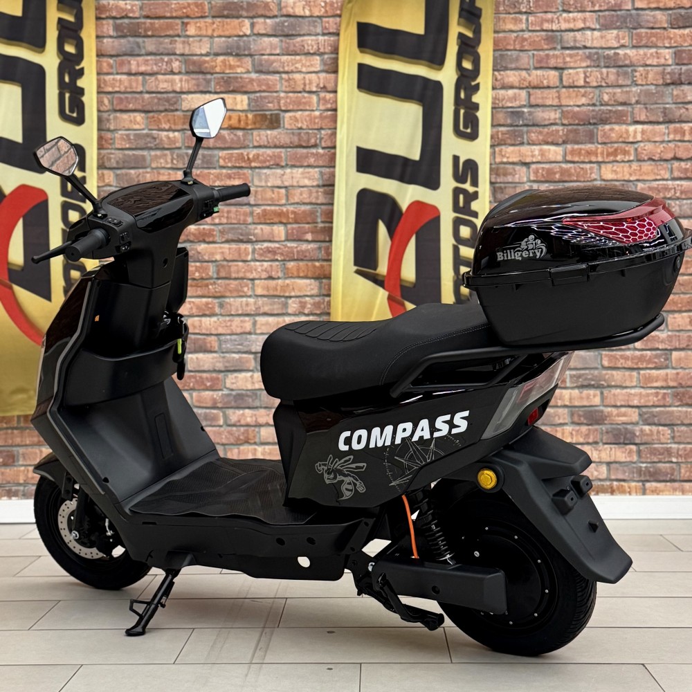 Електроскутер Billgery Compass CS-844226 двигун 1500W акумулятор LiFePO₄ 72V/30Ah до 70 км/год запас ходу 105 км