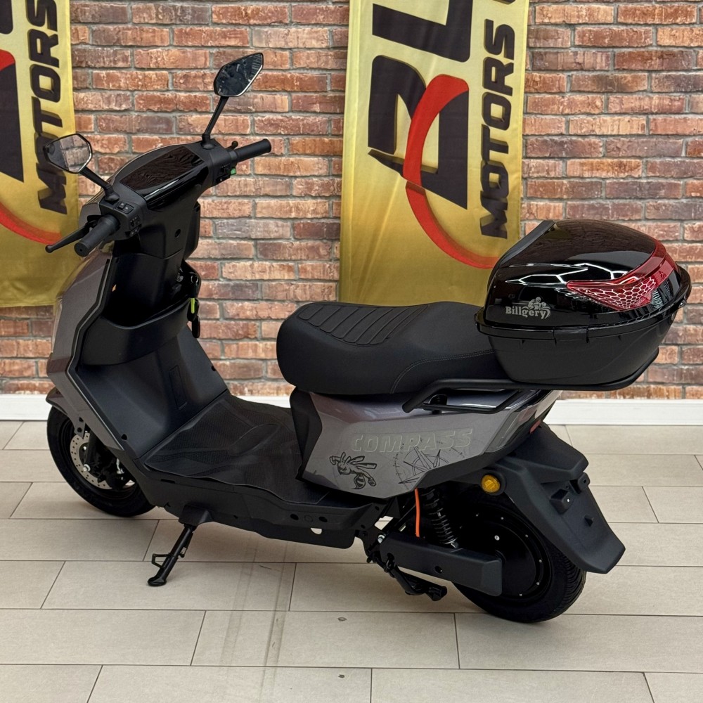 Електроскутер Billgery Compass CS-764645 двигун 1500W акумулятор LiFePO₄ 72V/30Ah до 70 км/год запас ходу 105 км