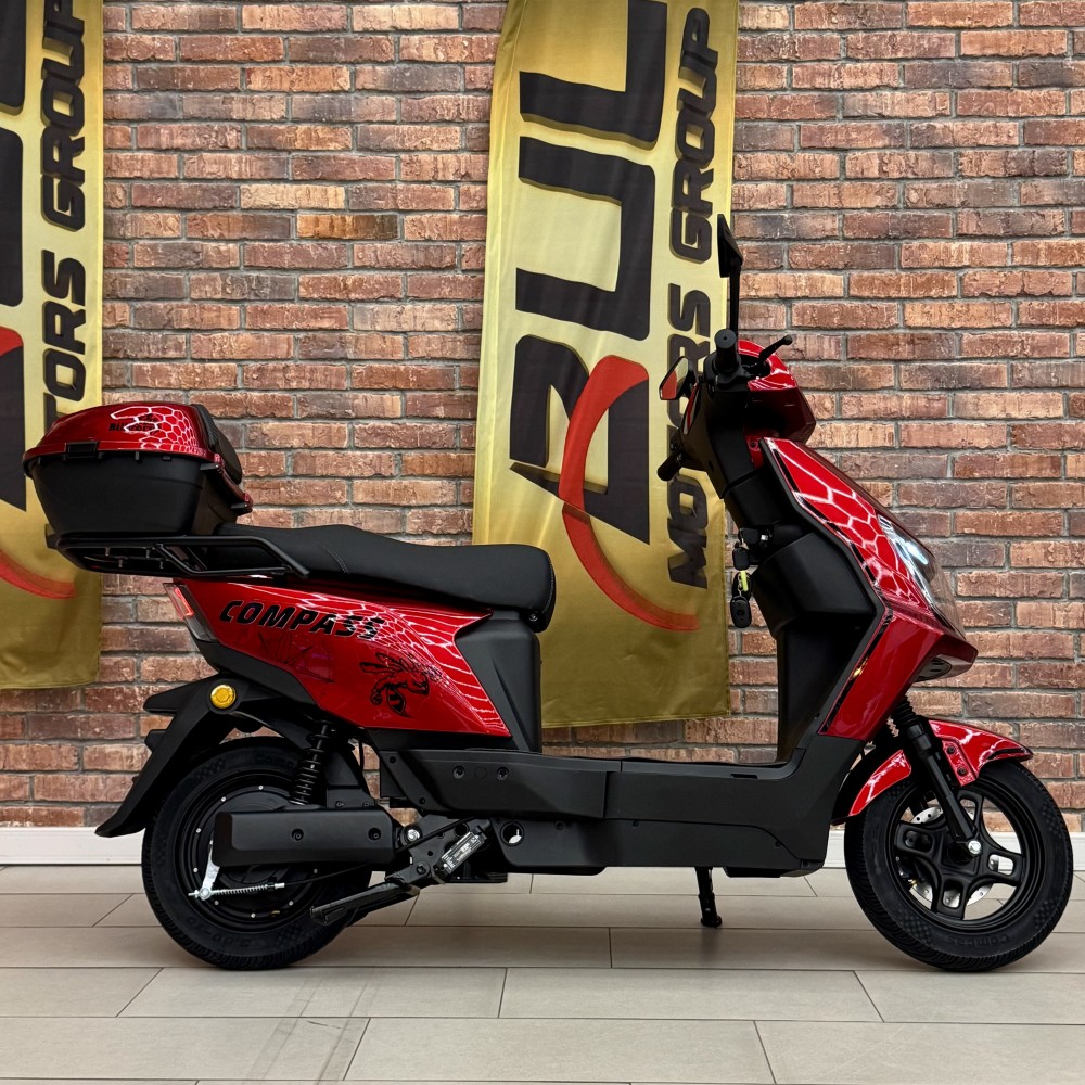 Електроскутер Billgery Compass CS-733115 двигун 1500W акумулятор LiFePO₄ 72V/30Ah до 70 км/год запас ходу 105 км