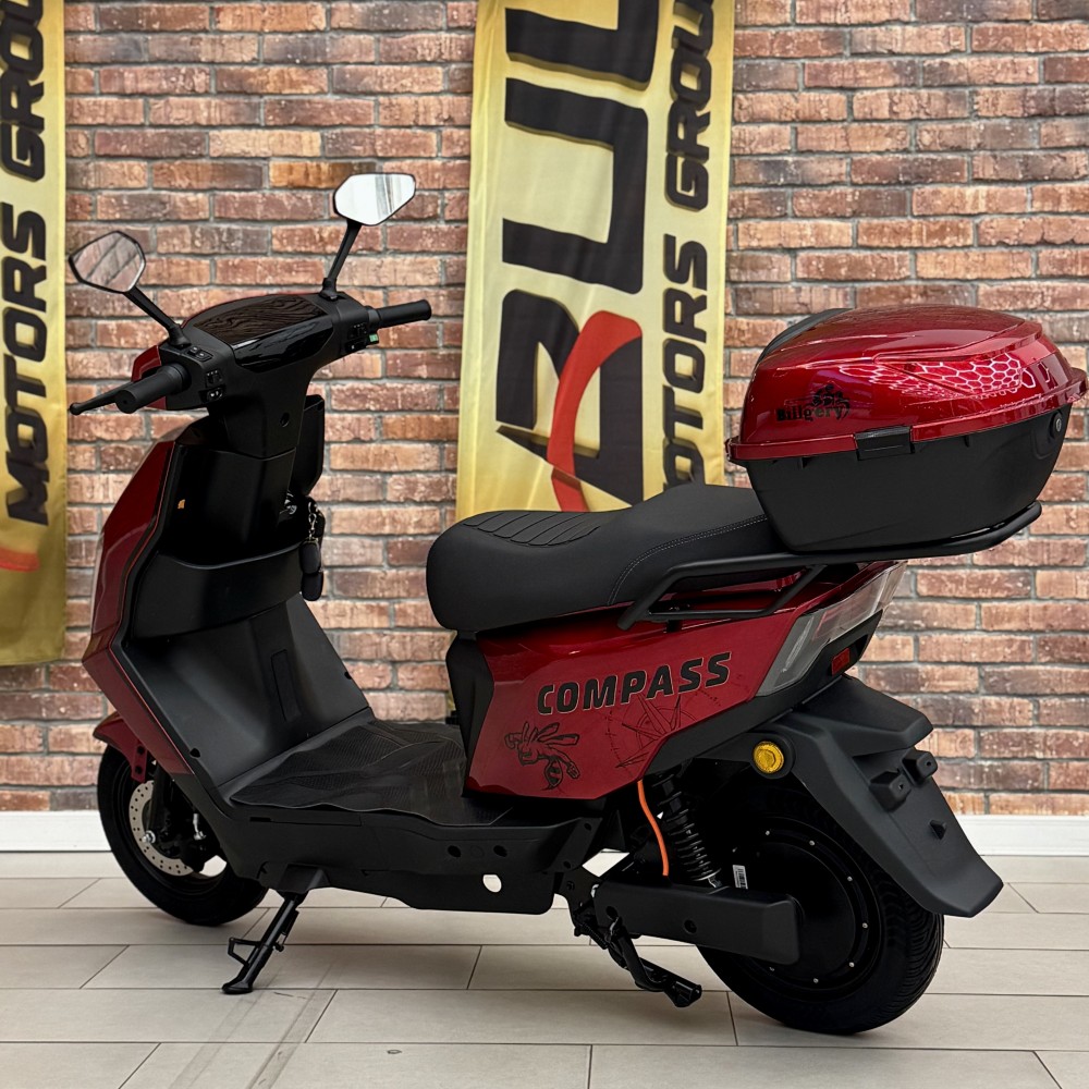 Електроскутер Billgery Compass CS-733115 двигун 1500W акумулятор LiFePO₄ 72V/30Ah до 70 км/год запас ходу 105 км