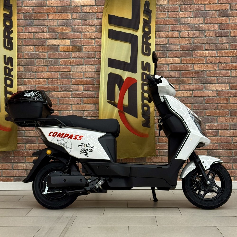Електроскутер Billgery Compass CS-955337 двигун 1500W акумулятор LiFePO₄ 72V/30Ah до 70 км/год запас ходу 105 км