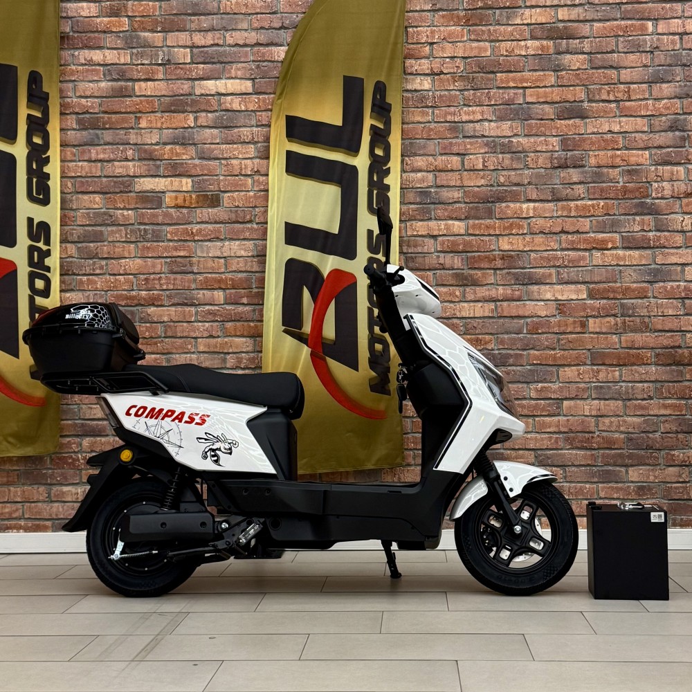 Електроскутер Billgery Compass CS-955337 двигун 1500W акумулятор LiFePO₄ 72V/30Ah до 70 км/год запас ходу 105 км
