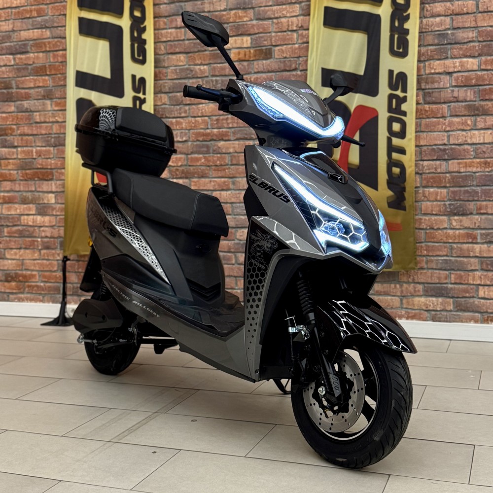 Електроскутер Billgery Elbrus LB-408024 двигун 2000W акумулятор LiFePO₄ 72V/30Ah до 60 км/год, запас ходу 90 км
