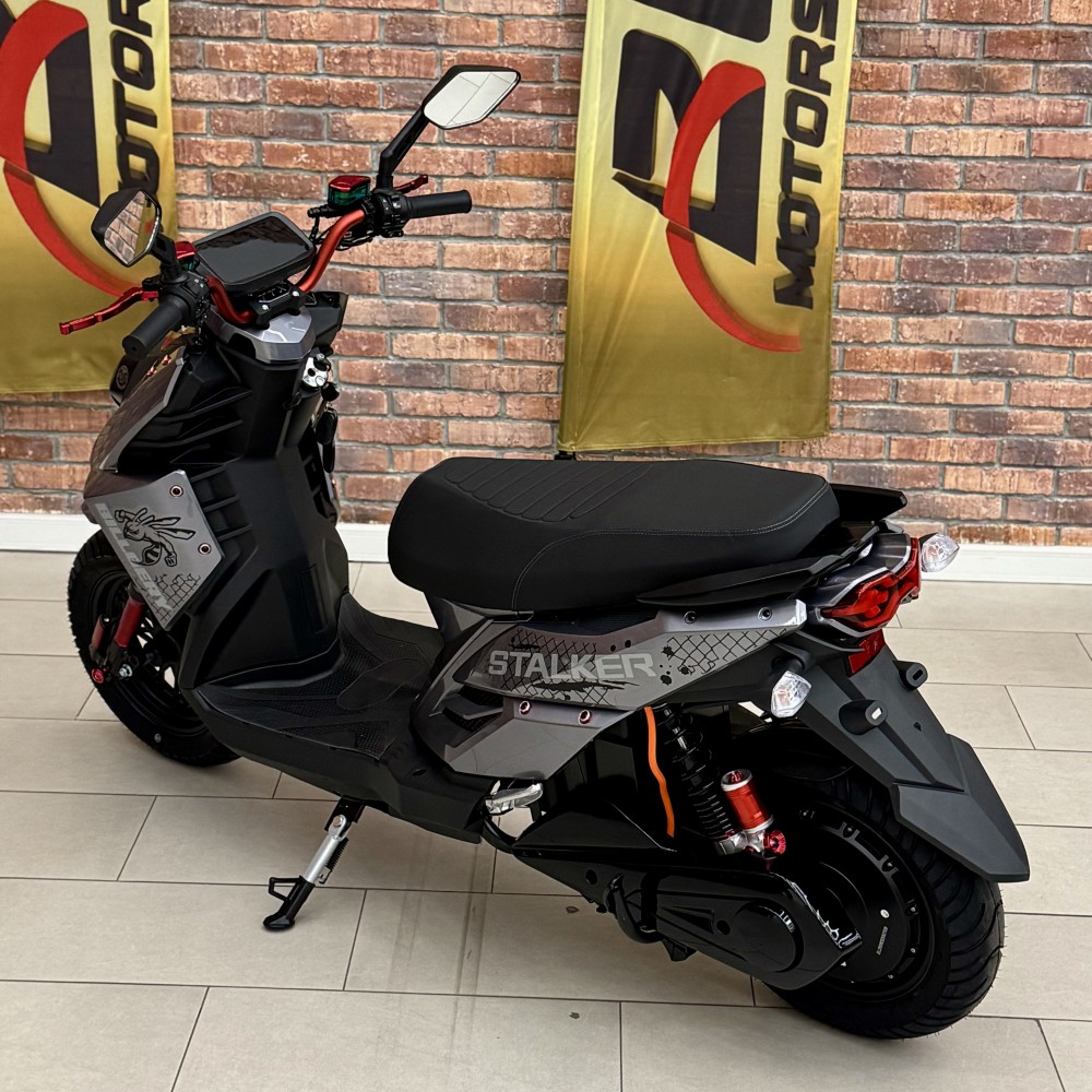 Електроскутер Billgery Stalker SL-419369 двигун 2500W акумулятор LiFePO₄ 72V/40Ah до 70 км/год, запас ходу 110 км