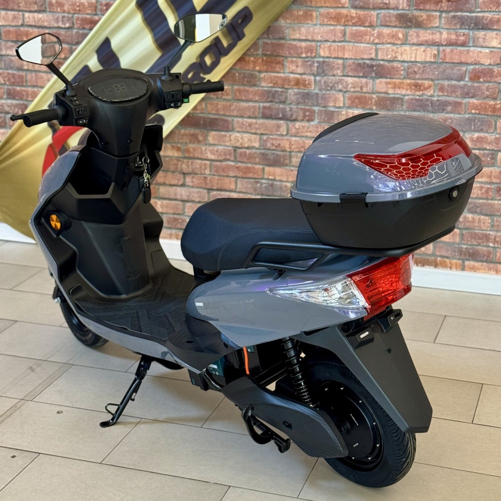 Електроскутер Corso Matrix MX-604952 (1200W, 72V/25Ah, 50 км/год, 60 км запас ходу, 2 місця)
