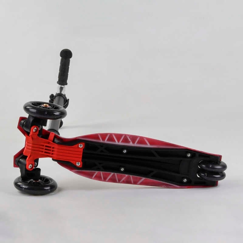 Самокат A 25775/779-1533 "Best Scooter" 4 колеса PU, СВІТЛО, трубка керма алюмінієва, d передніх коліс = 12 см, d задніх коліс = 8 см, в коробці
