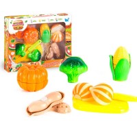 Набір продуктів “Кулінарна фантазія” 22370 (96/2) "WToys", 12 елементів, овочі на липучках, дошка для нарізання, ніж, в коробці