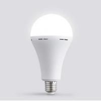 Світлодіодна лампа C 72050 (100) 15 W, з цоколем, холодне світло, працює від мережі та від вбудованого акумулятора, в коробці