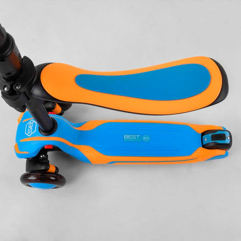 Самокат триколісний Best Scooter JS-30918  (4) з сидінням, алюмінієве кермо, 3 колеса PU зі світлом, d = 12 см